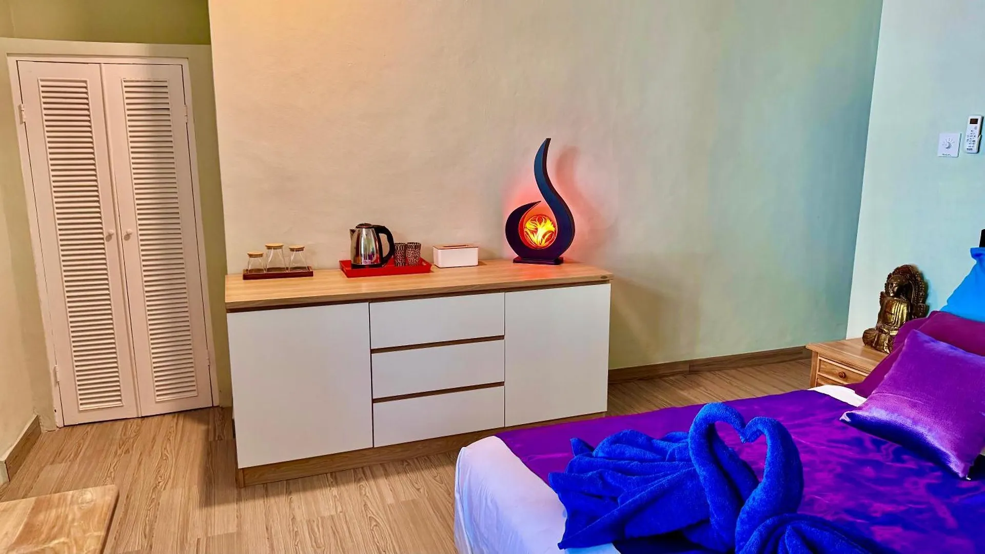 Guest house Ellenbrook Rooms 17 By Mulia Cottage Seminyak  Indonesia